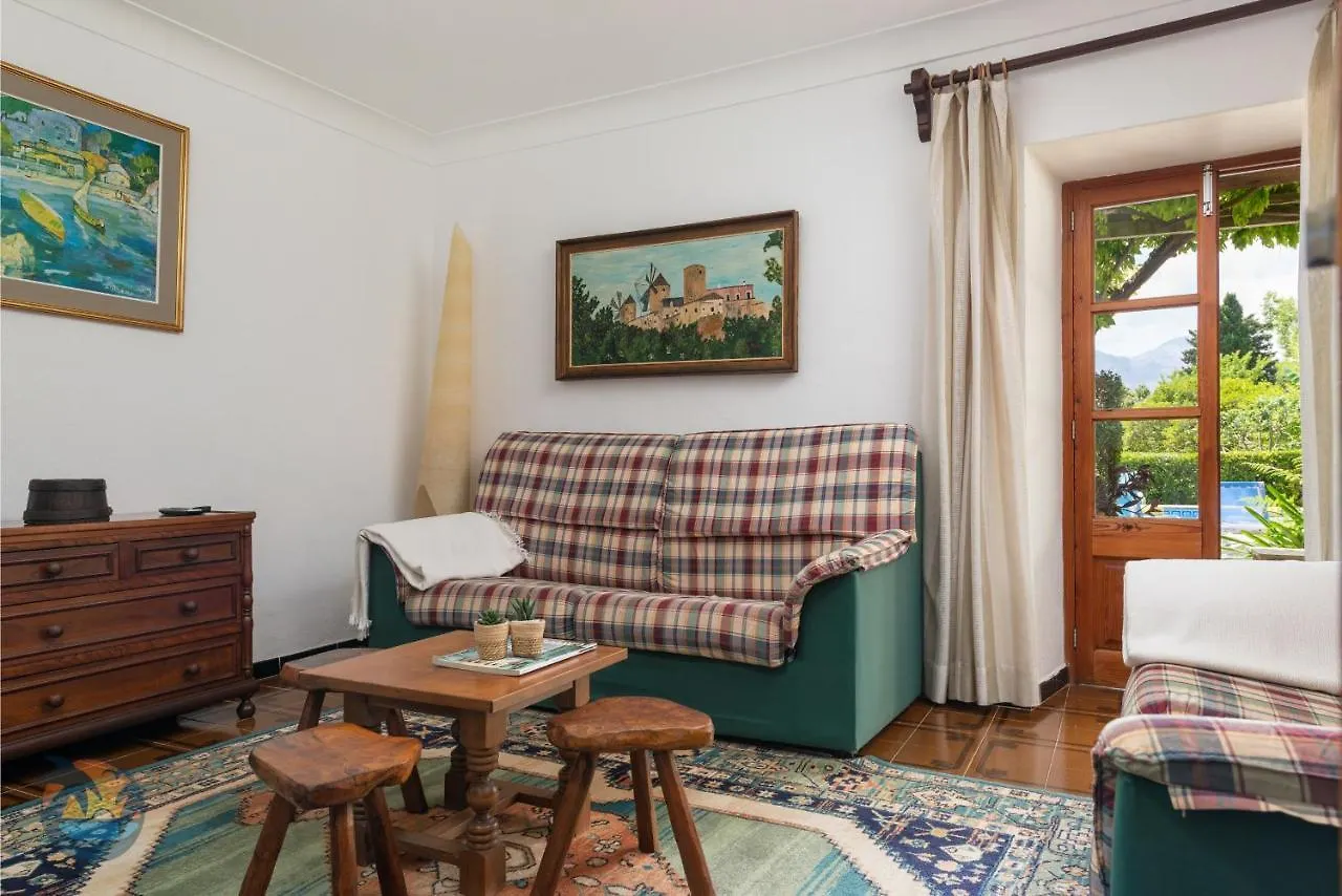 Kontakte von Finca L\'Hort De Can Bota,Con Piscina Privada